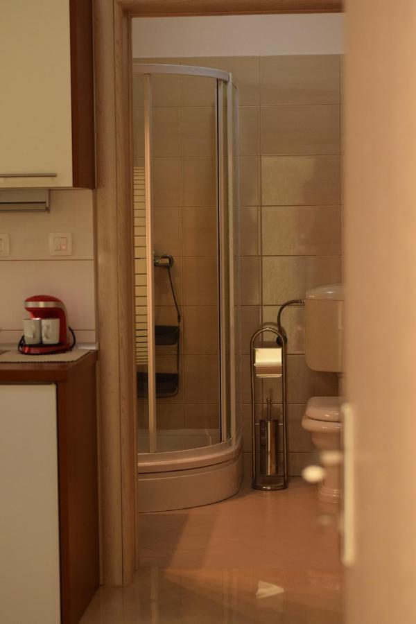 Studio Apartman Marina โวดีเซ ภายนอก รูปภาพ